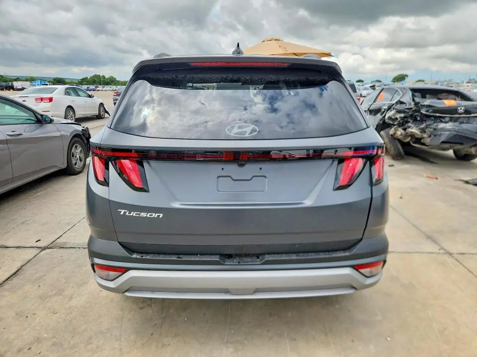 2025 HYUNDAI TUCSON SEL  