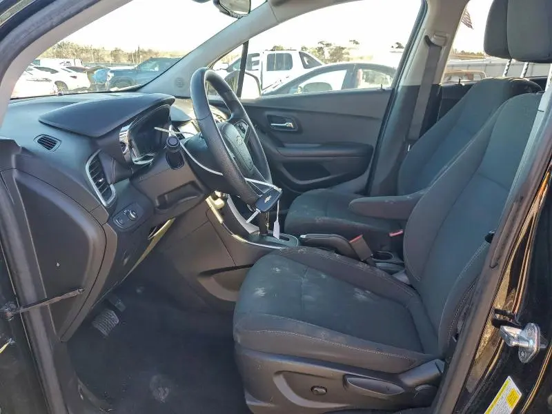 2022 CHEVROLET TRAX LS  