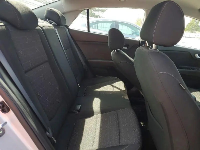 2022 KIA RIO S  