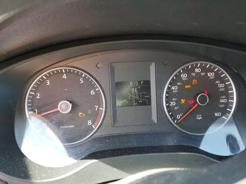 2012 VOLKSWAGEN JETTA SE  
