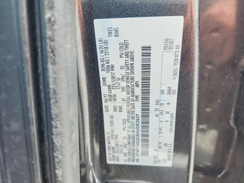 2017 FORD ESCAPE SE  
