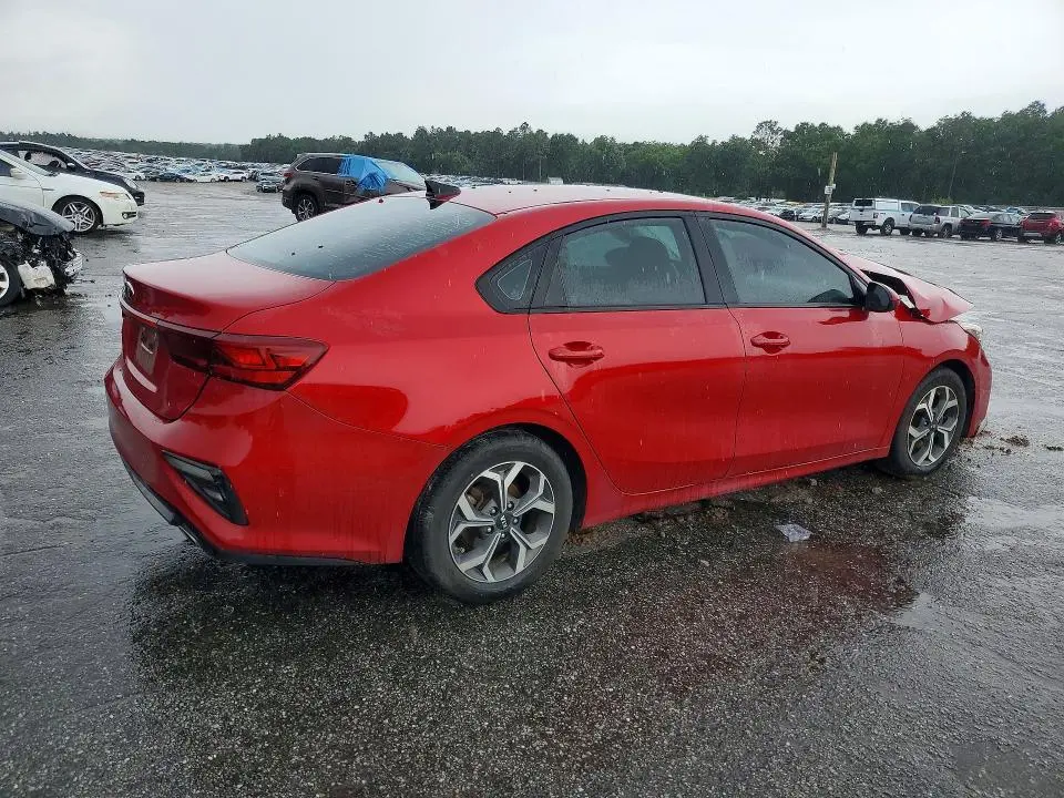 2021 KIA FORTE LXS  
