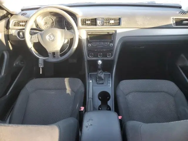 2013 VOLKSWAGEN PASSAT S  