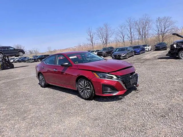 2024 NISSAN ALTIMA SV  