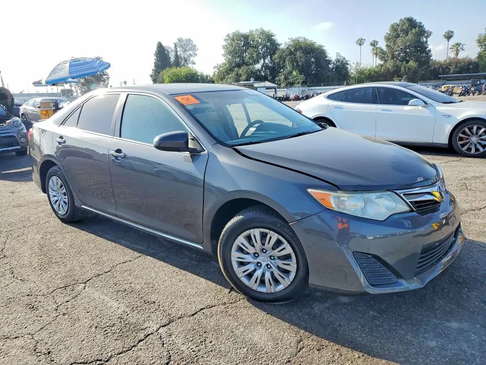 2012 TOYOTA CAMRY LE  