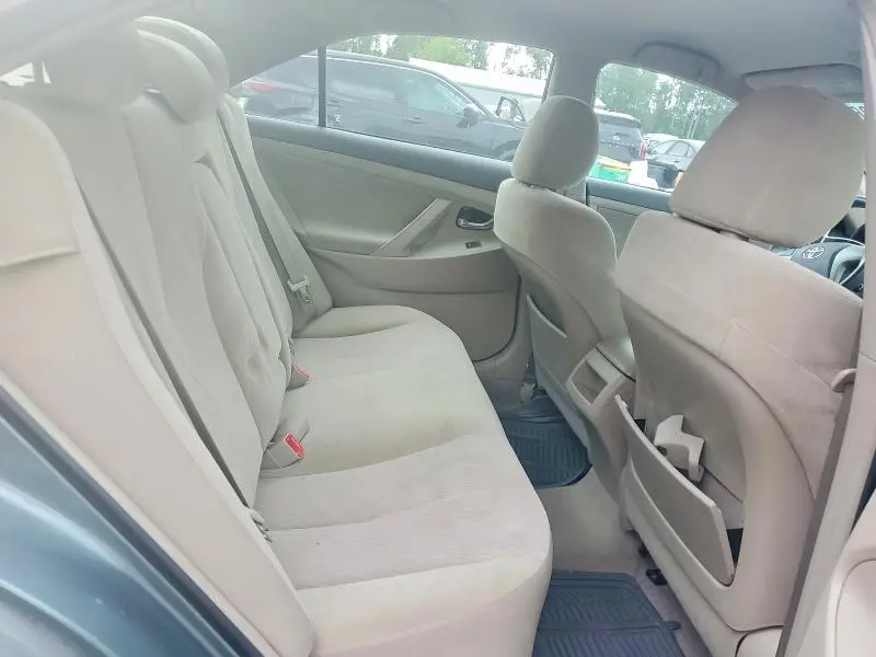 2011 TOYOTA CAMRY LE  