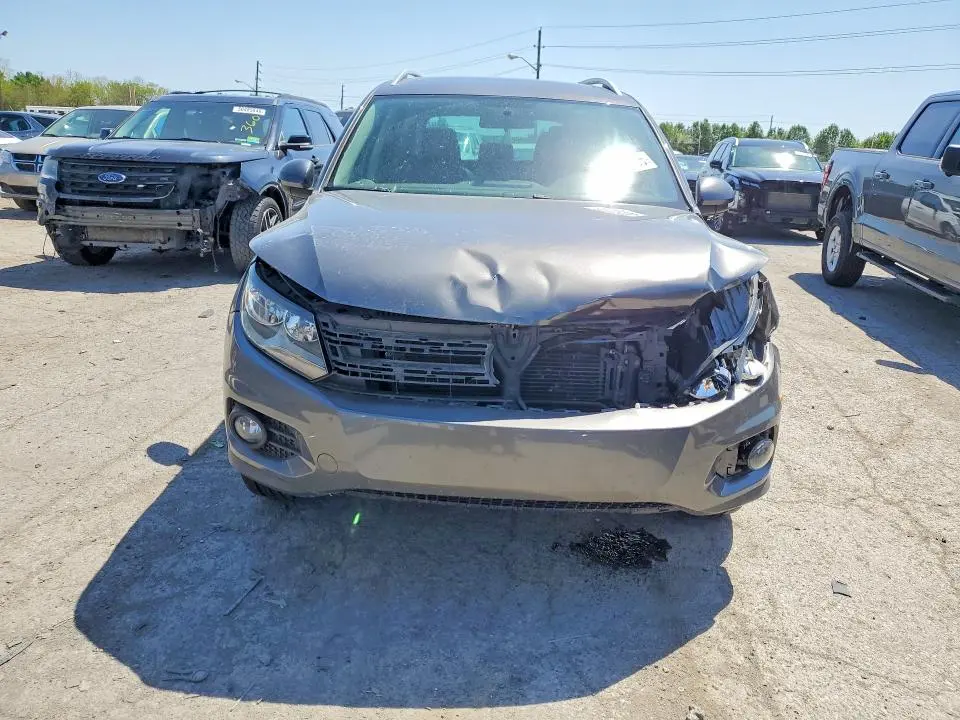 2015 VOLKSWAGEN TIGUAN S  