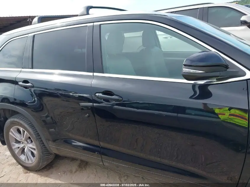 2015 TOYOTA HIGHLANDER XLE V6