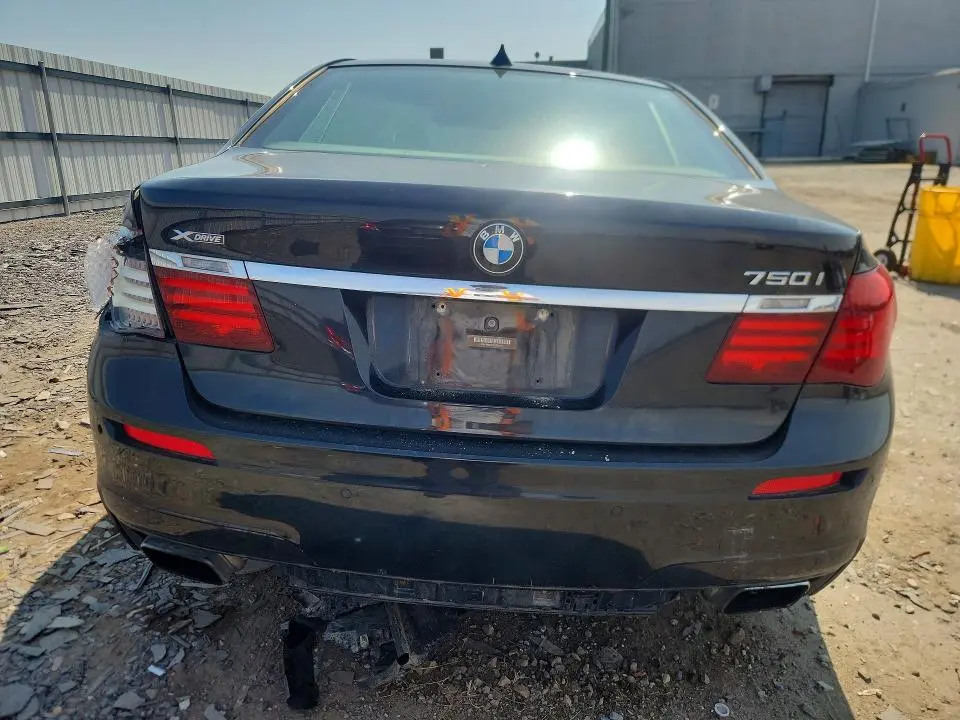 2014 BMW 750 XI  