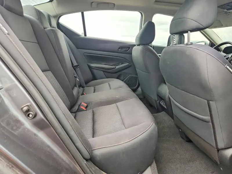 2023 NISSAN ALTIMA SV  