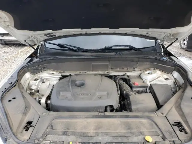 2018 VOLVO XC90 T6  
