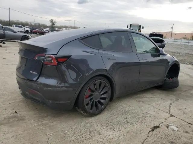 2024 TESLA MODEL Y 