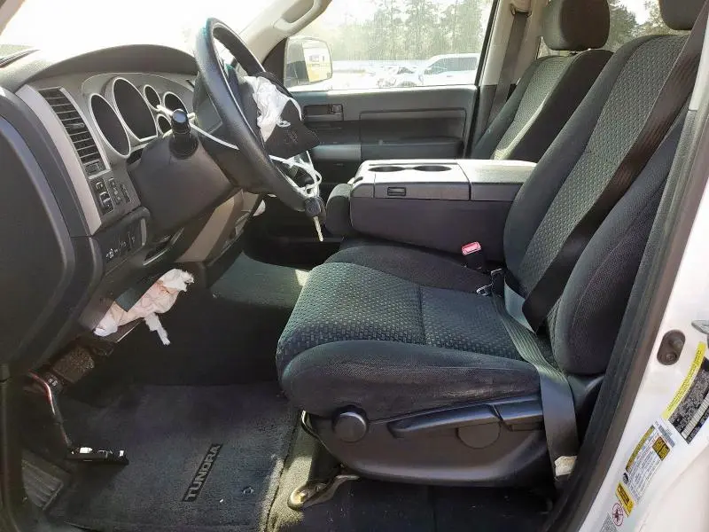 2010 TOYOTA TUNDRA CREWMAX SR5  