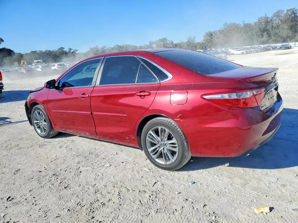 2017 TOYOTA CAMRY SE  