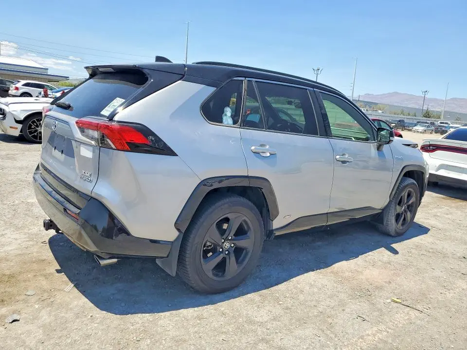 2020 TOYOTA RAV4 XSE  
