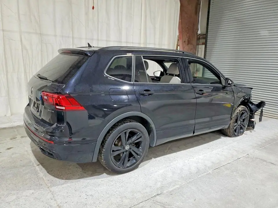 2024 VOLKSWAGEN TIGUAN SE R-LINE BLACK  