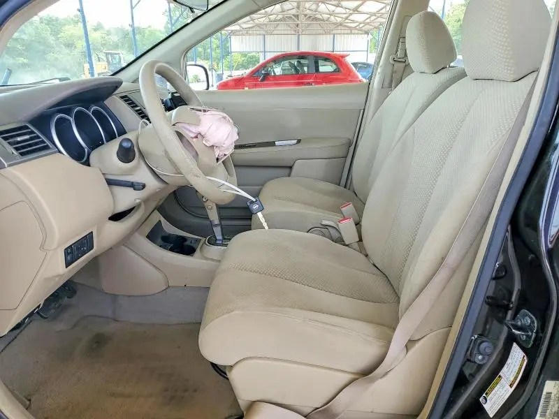 2011 NISSAN VERSA 1.8 S  
