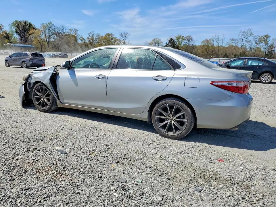 2015 TOYOTA CAMRY XSE V6  