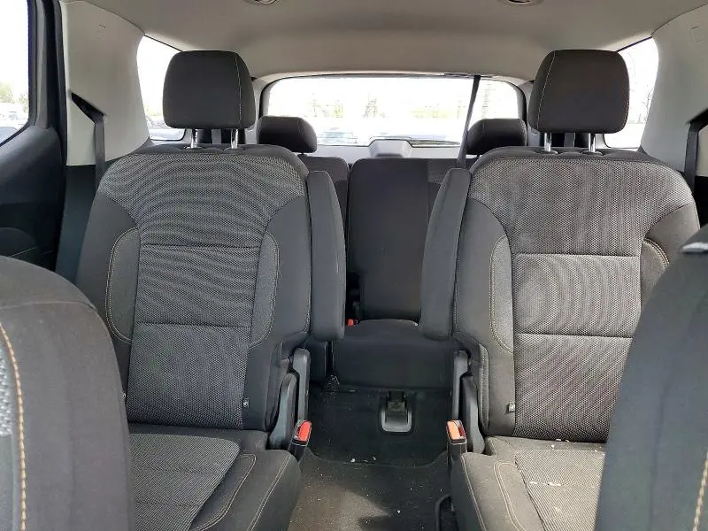 2021 CHEVROLET TRAVERSE LT  
