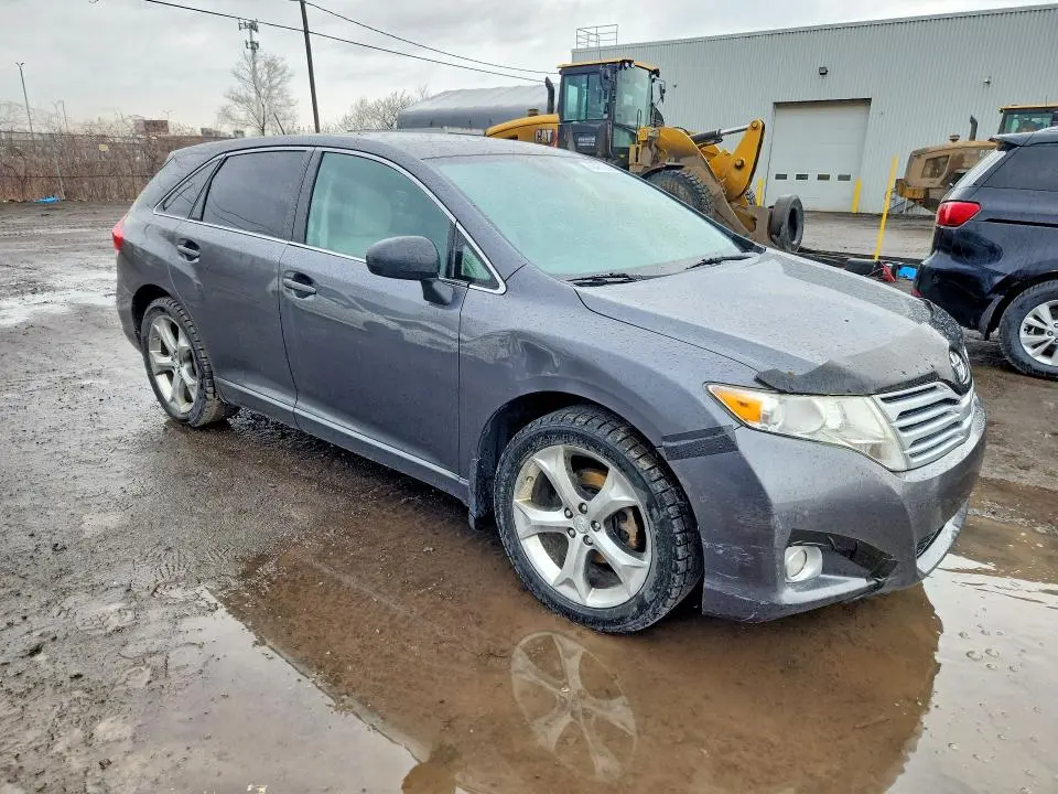 2011 TOYOTA VENZA AWD V6  