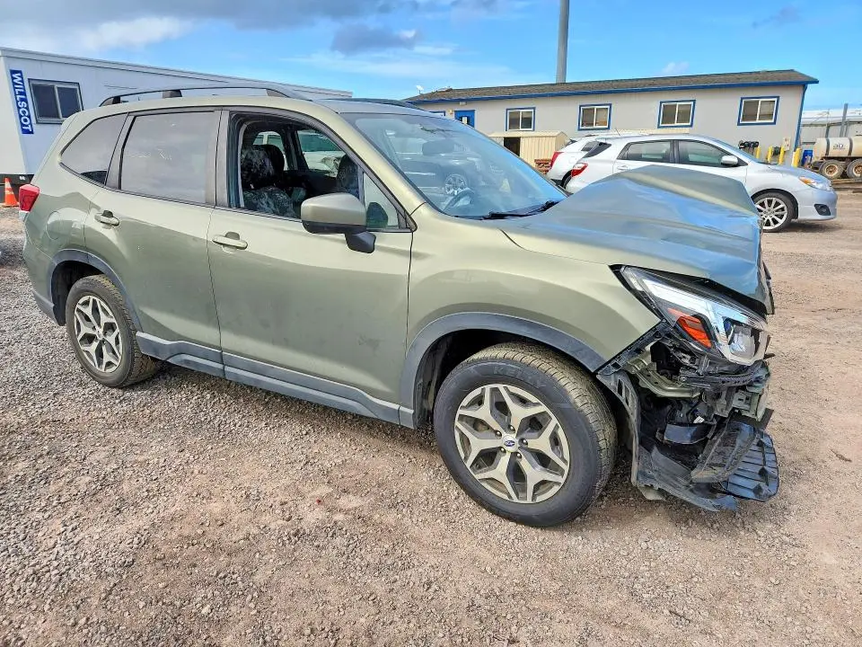 2019 SUBARU FORESTER PREMIUM  