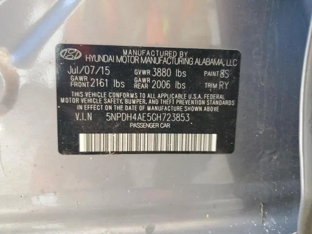 2016 HYUNDAI ELANTRA SE  