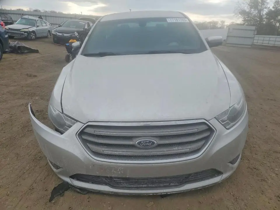 2018 FORD TAURUS SEL  