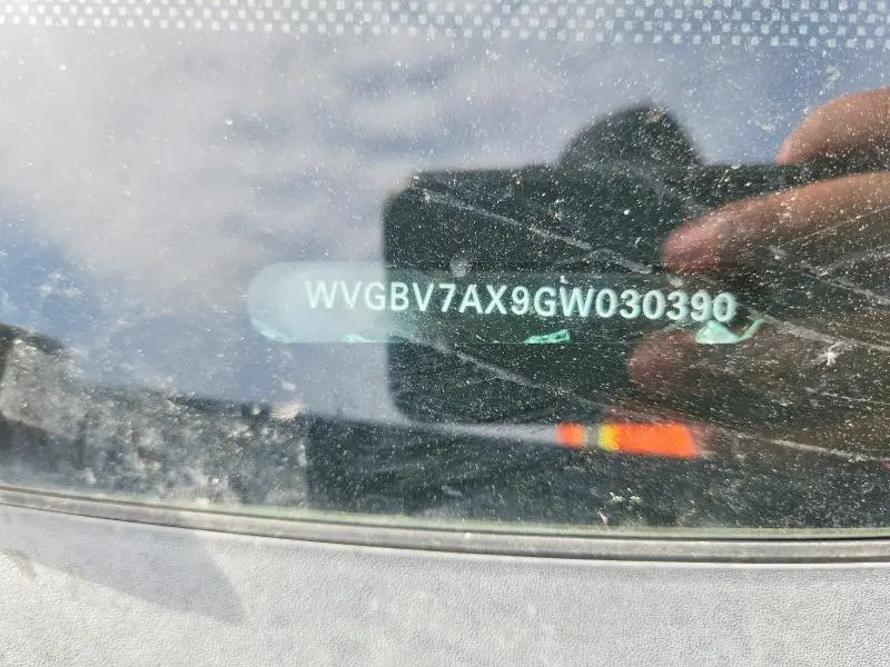 2016 VOLKSWAGEN TIGUAN S  
