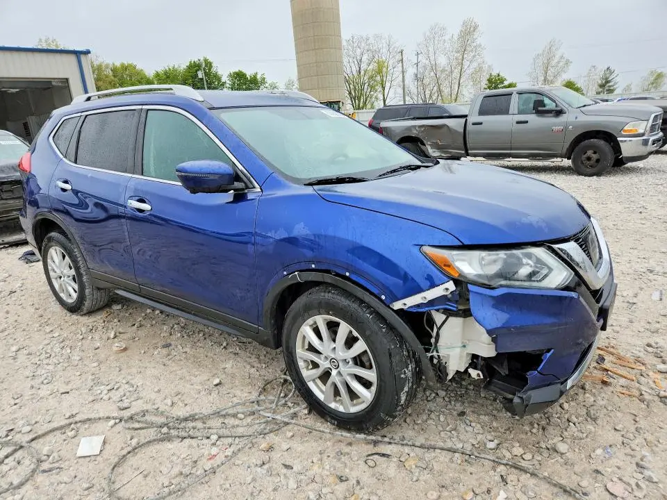 2017 NISSAN ROGUE SV  