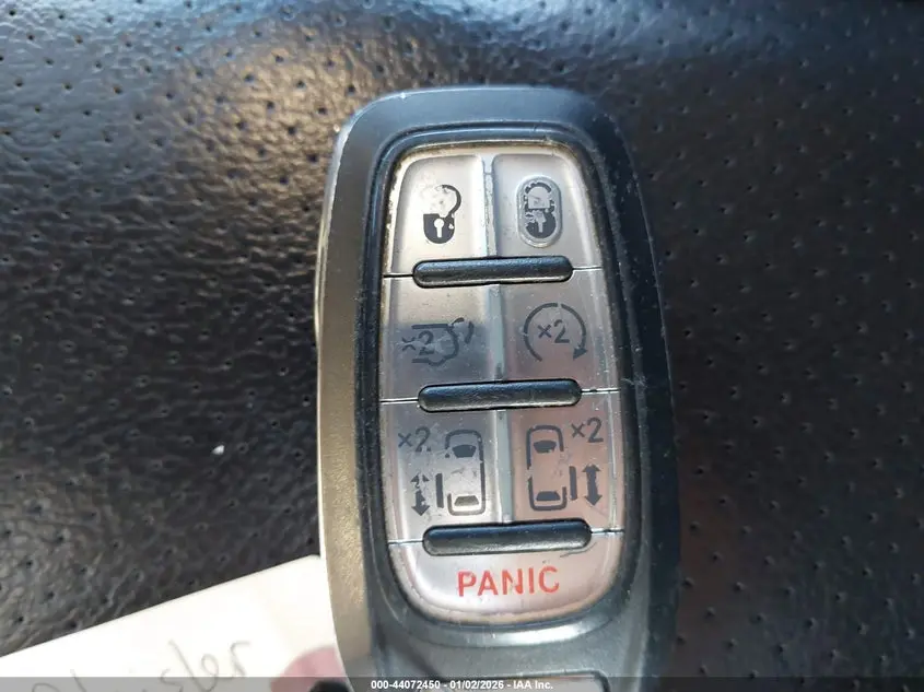 2022 CHRYSLER PACIFICA TOURING L