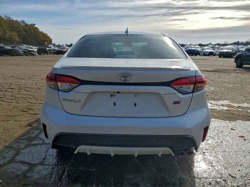 2020 TOYOTA COROLLA SE  