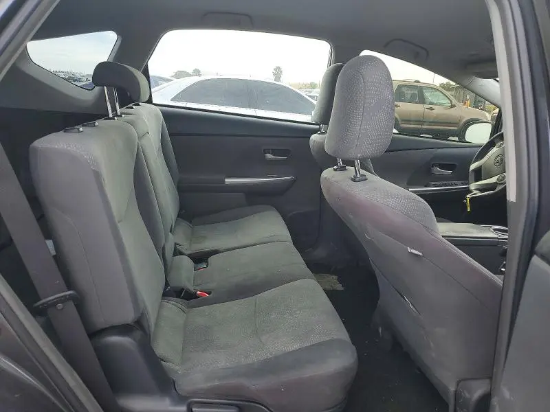 2014 TOYOTA PRIUS V THREE  