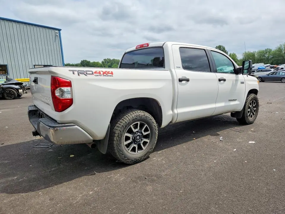 2016 TOYOTA TUNDRA SR5  