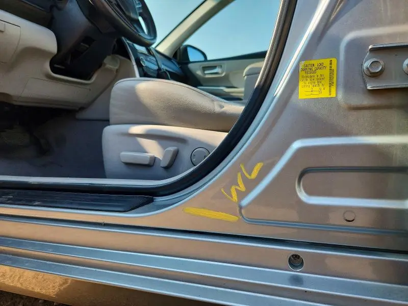 2015 TOYOTA CAMRY XLE  