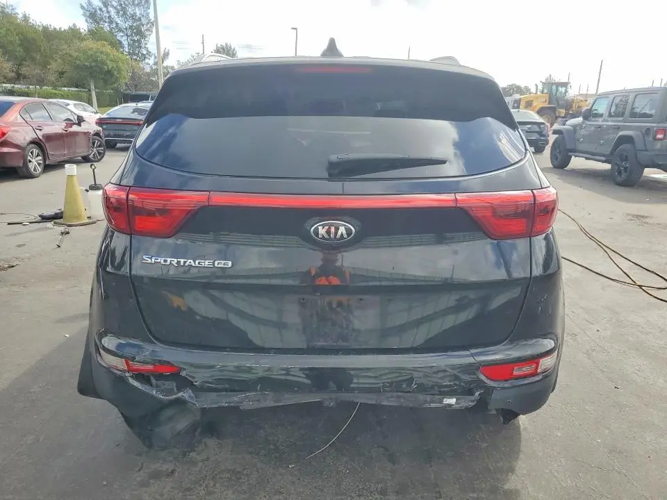2018 KIA SPORTAGE LX  