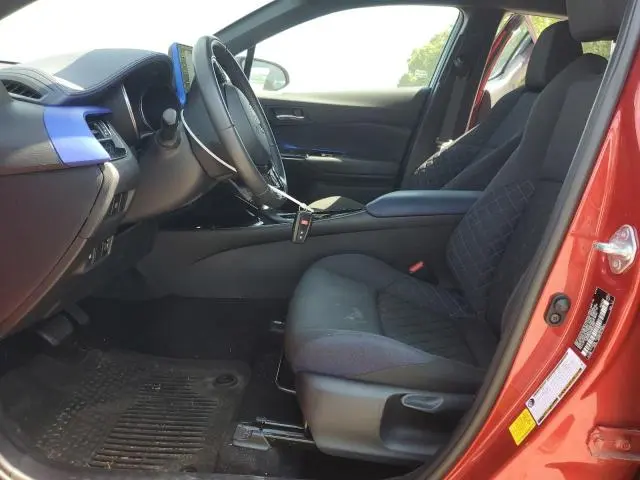 2022 TOYOTA C-HR XLE  