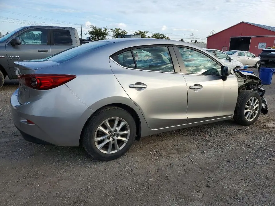 2015 MAZDA 3 TOURING  