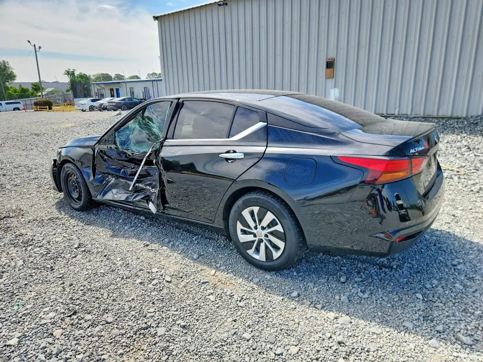 2022 NISSAN ALTIMA S  