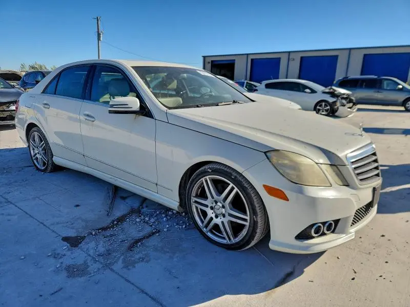 2010 MERCEDES-BENZ E 350  