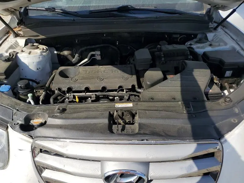 2012 HYUNDAI SANTA FE GLS  
