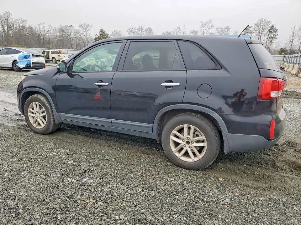 2014 KIA SORENTO LX  