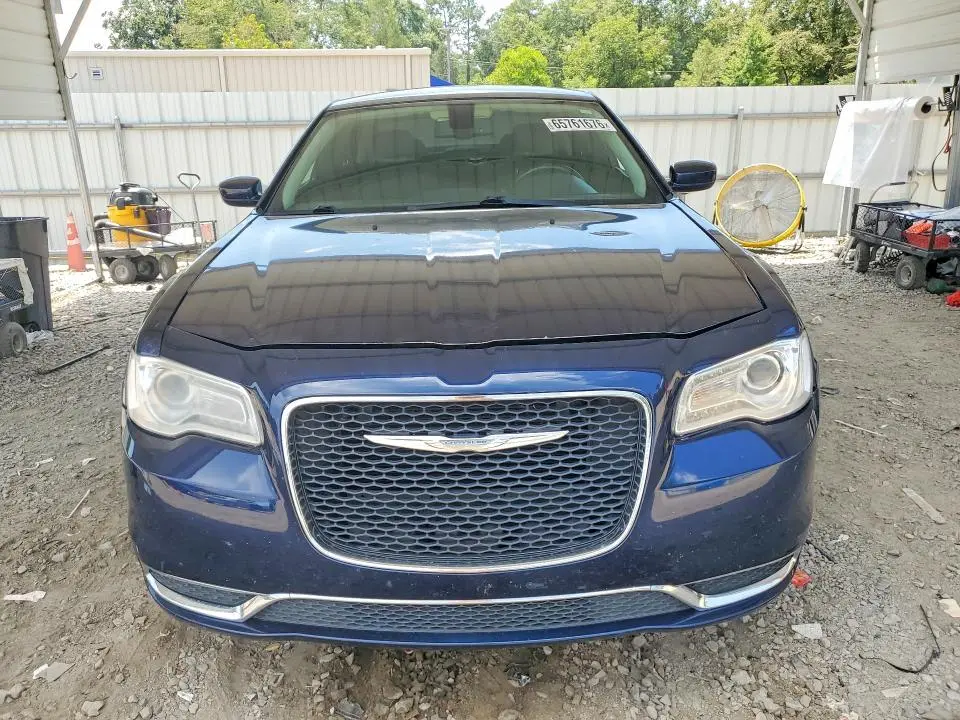 2017 CHRYSLER 300 LIMITED  