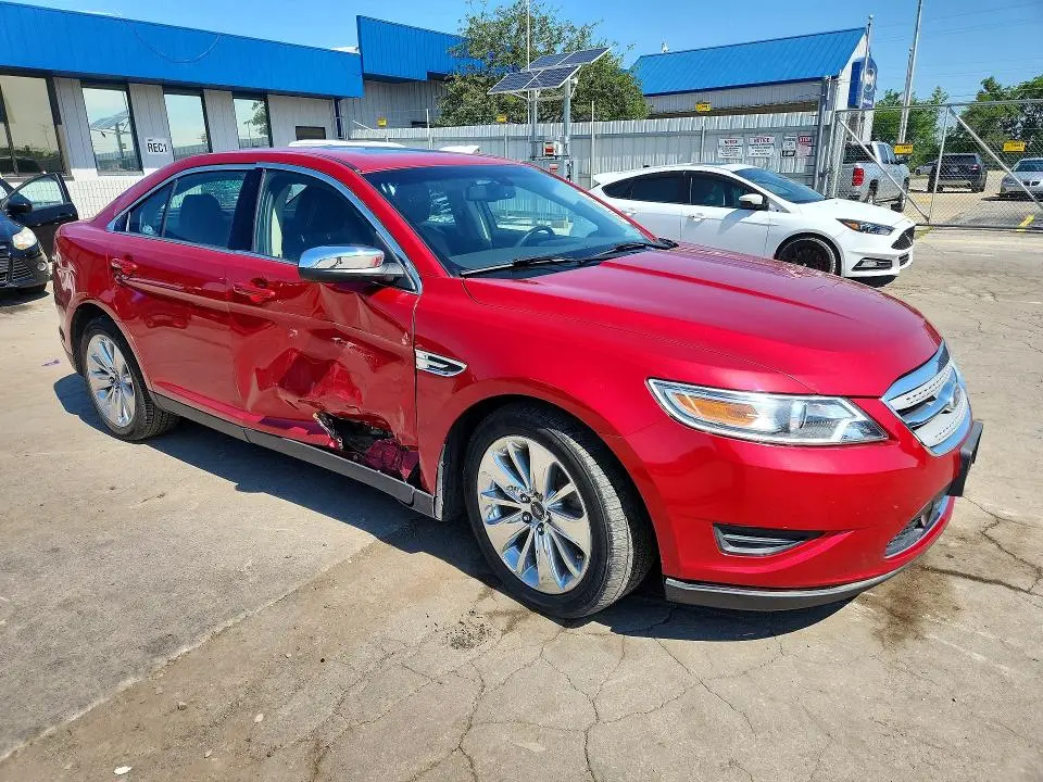 2011 FORD TAURUS LIMITED  