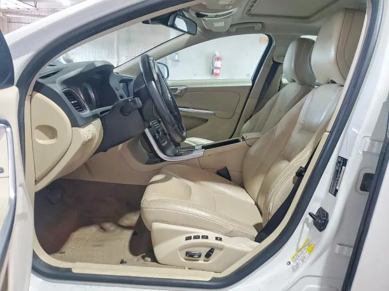 2012 VOLVO S60 T5  