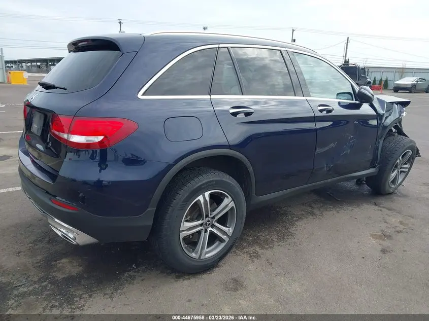 2019 MERCEDES-BENZ GLC 300  