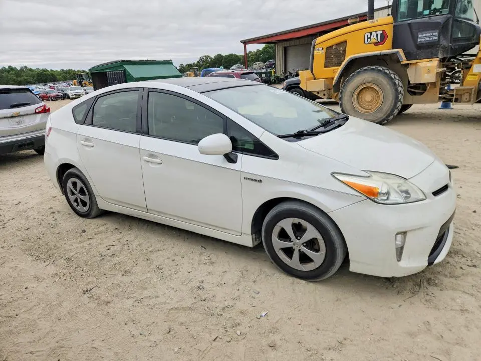 2013 TOYOTA PRIUS THREE  