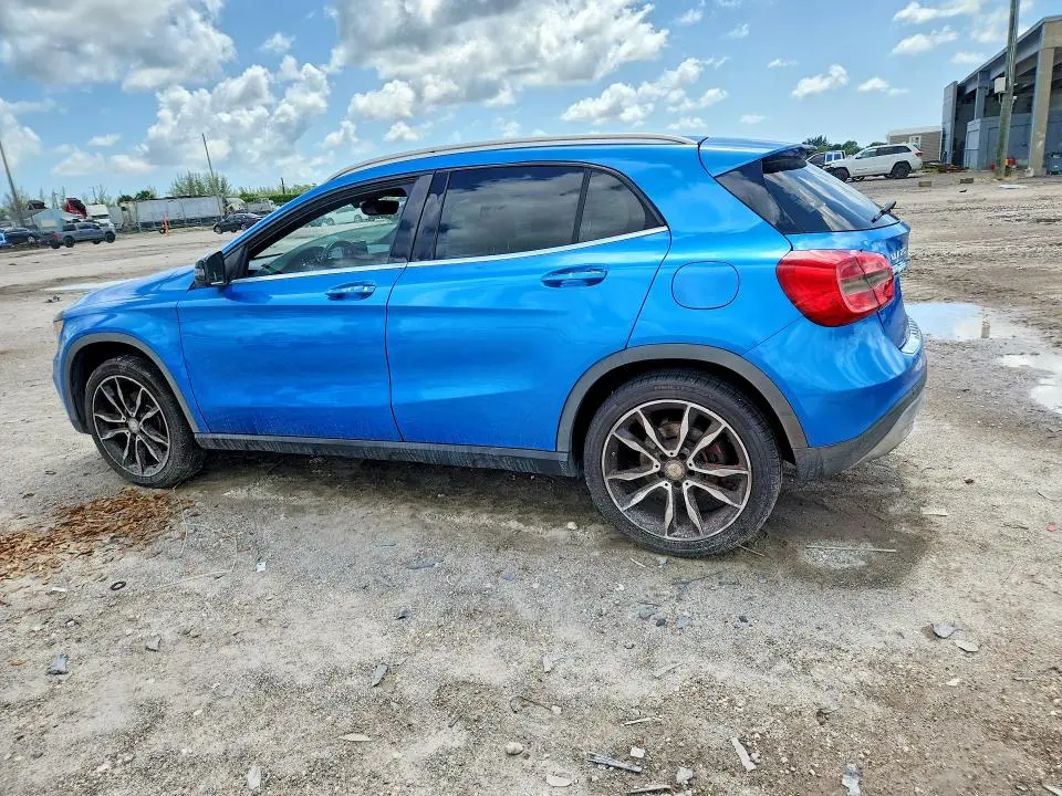 2016 MERCEDES-BENZ GLA 250  
