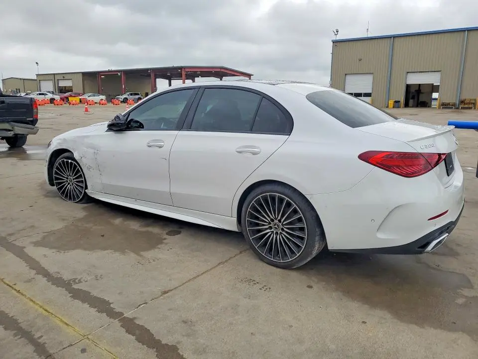 2024 MERCEDES-BENZ C 300  