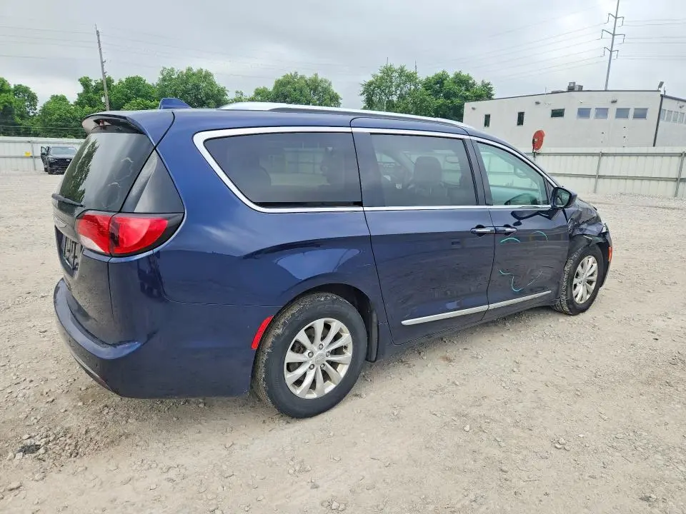 2018 CHRYSLER PACIFICA TOURING L PLUS  