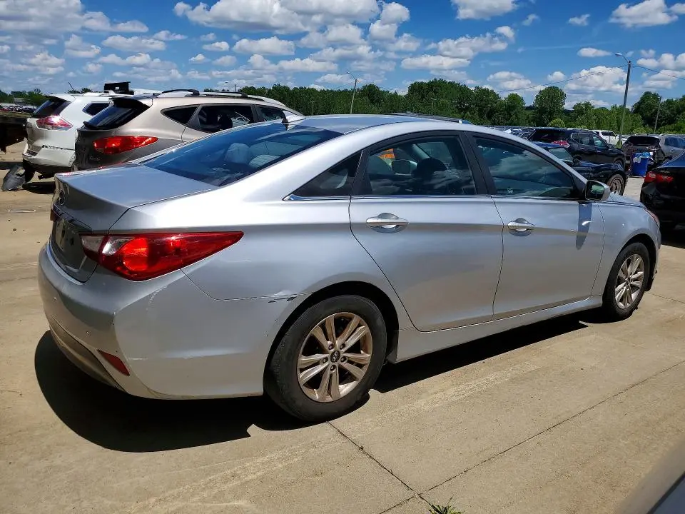 2014 HYUNDAI SONATA GLS  
